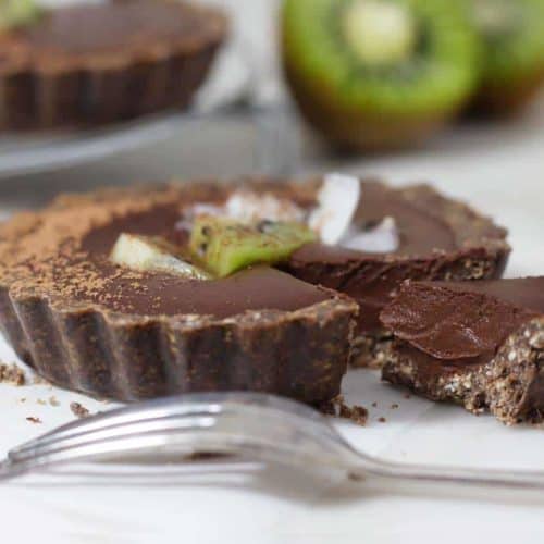 Dark Chocolate Cardamom No-Bake Tarts {vegan, gluten-free}