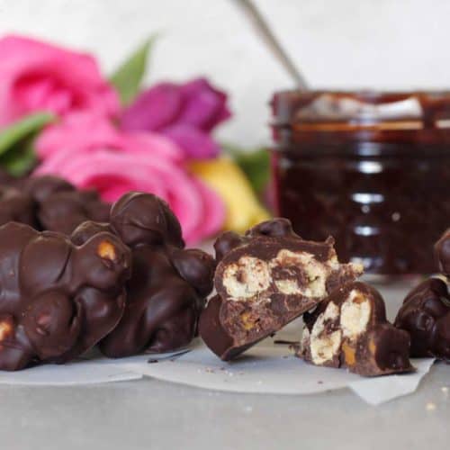 2-Ingredient Chocolate Chickpea Clusters