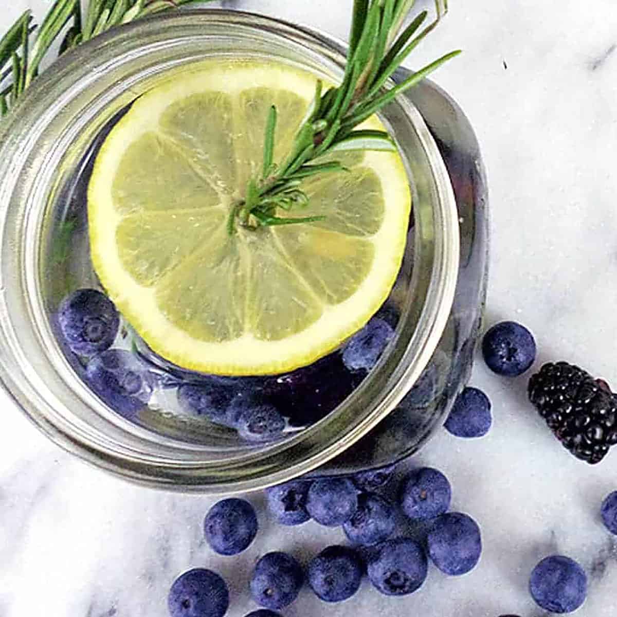 fruit sparkling water with blueberries.