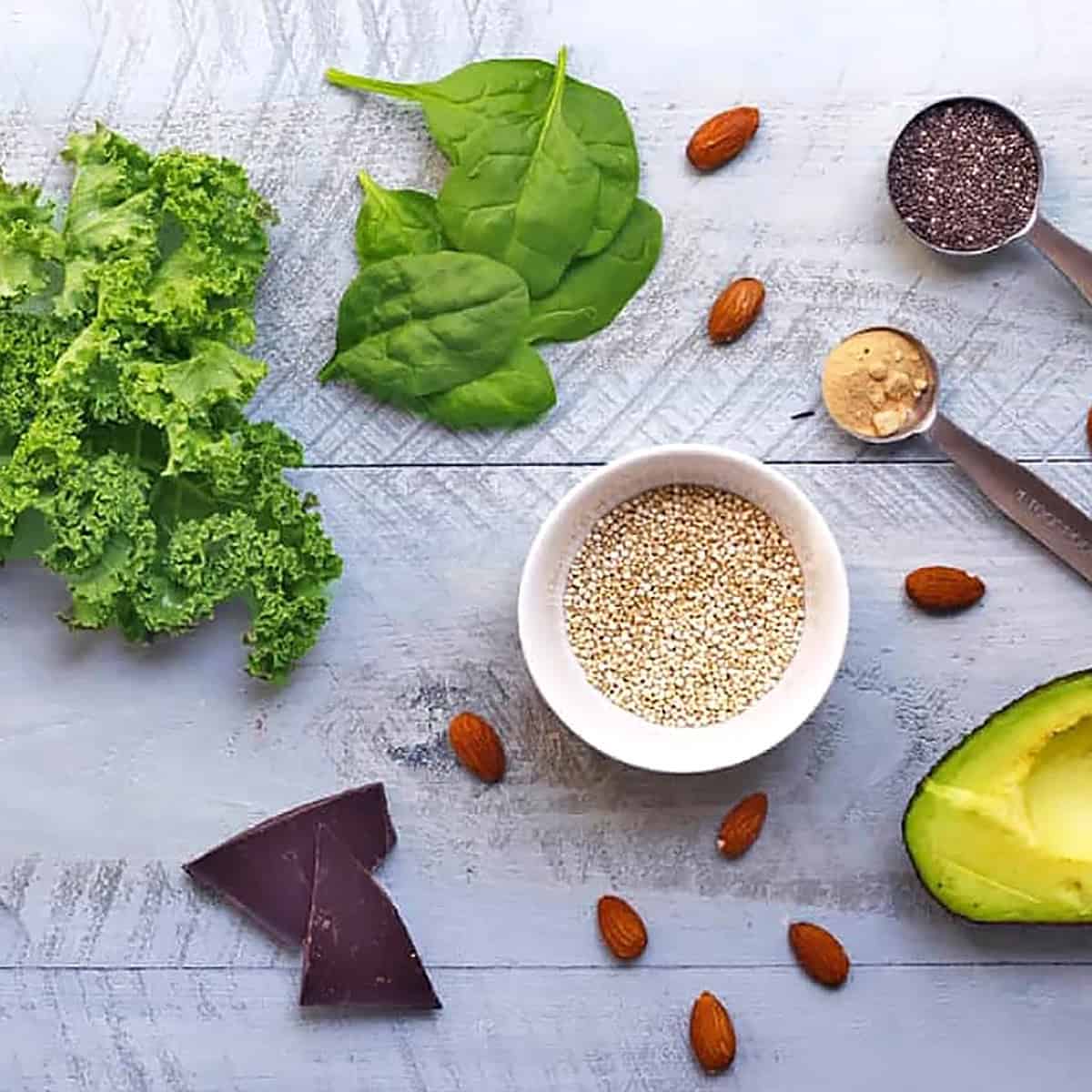 7 foods to eat daily to balance hormones.