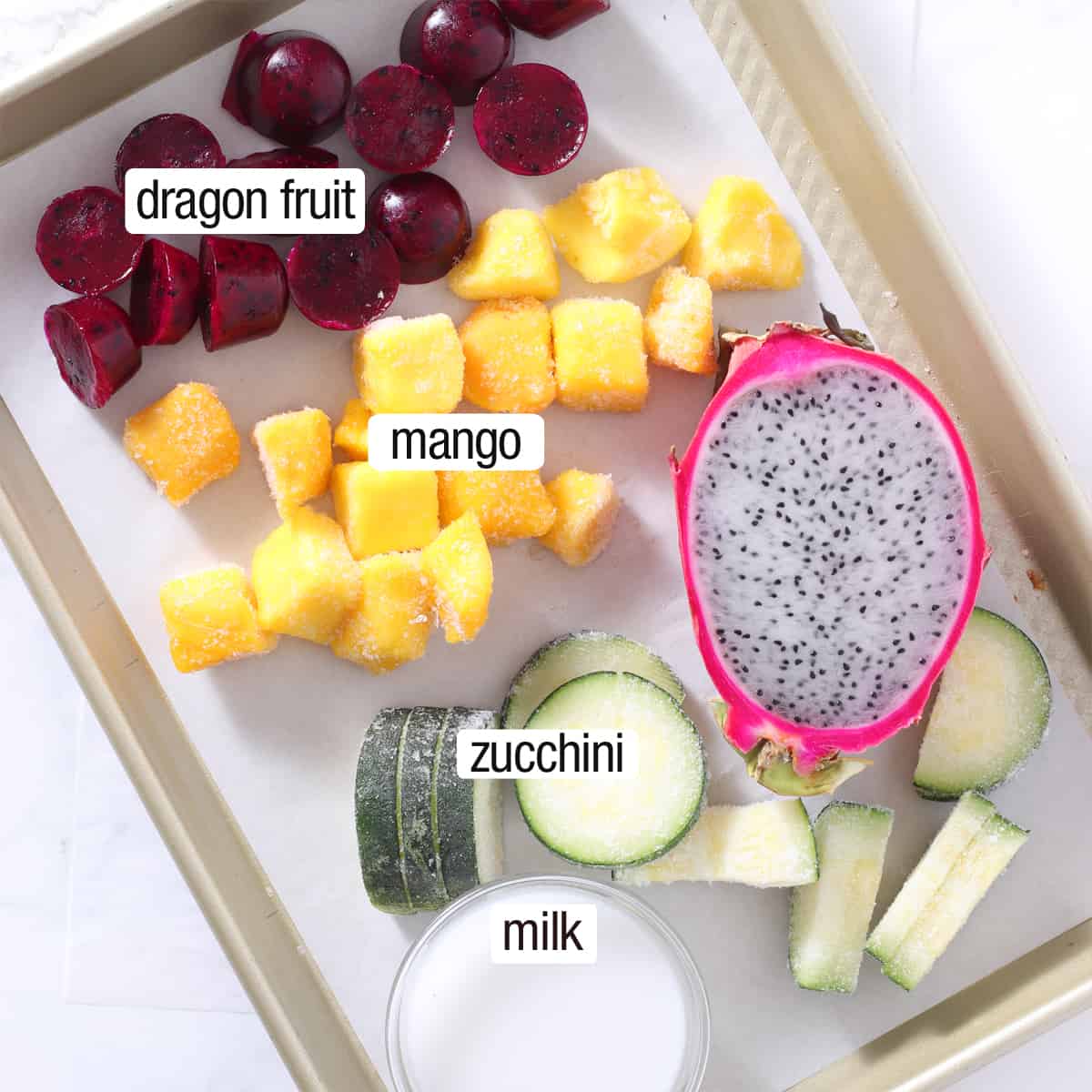 ingredients to make a pitaya bowl