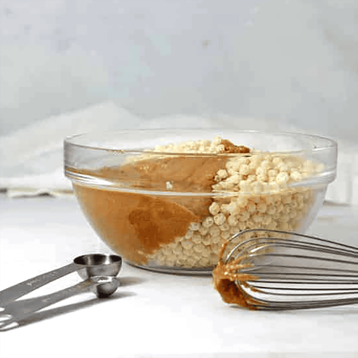 puffed chocolate quinoa scotheroos or bars.