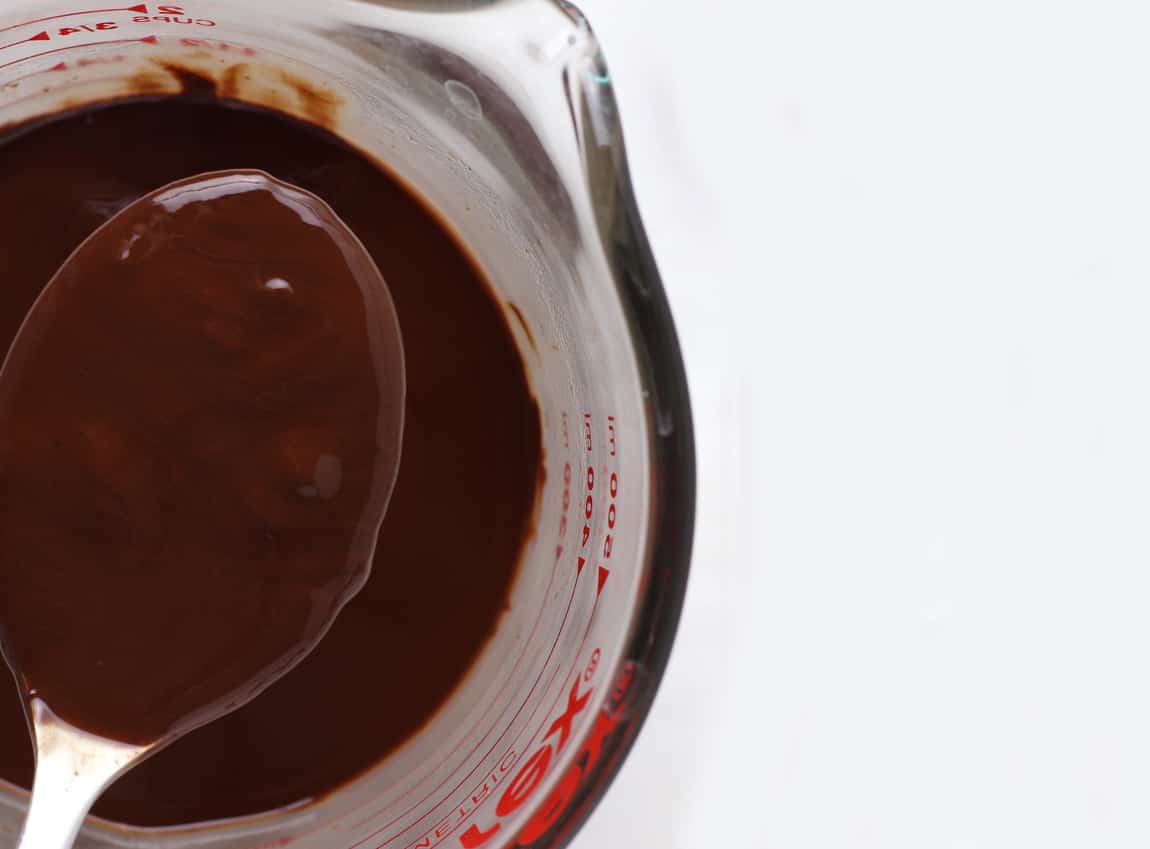 Liquid chocolate for healthy homemade chocolate coating.