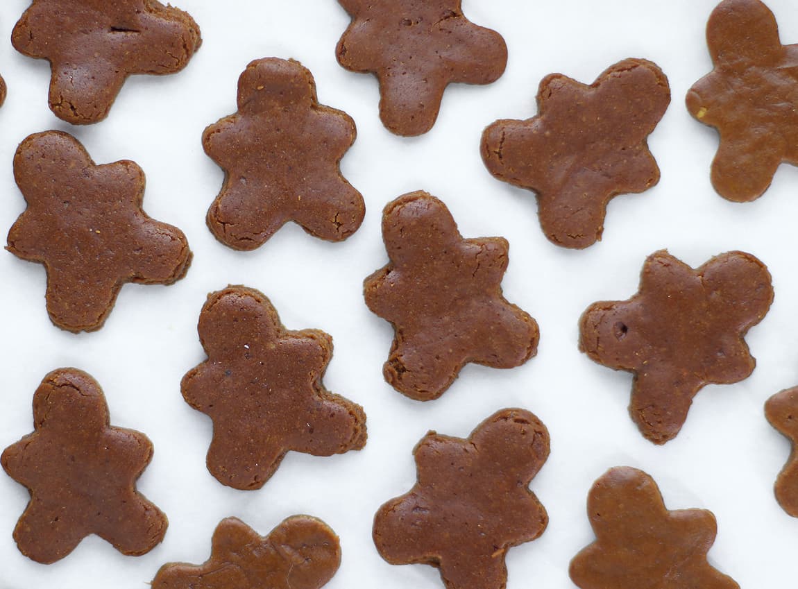 Healthy Vegan Gingerbread Cookies