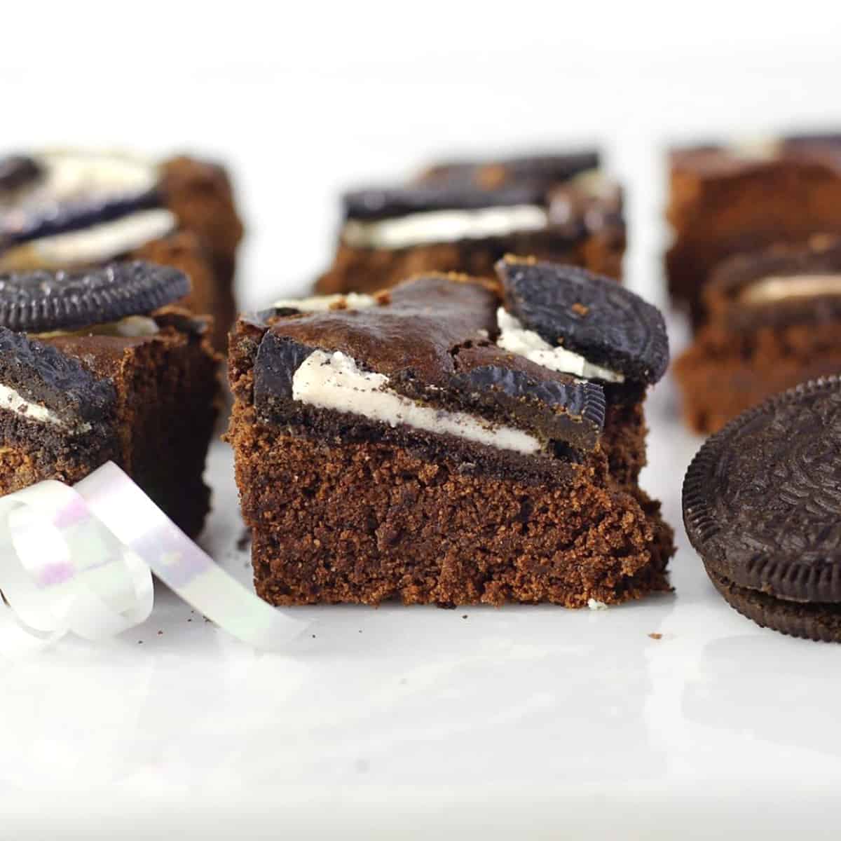 front slice view of oreo brownies