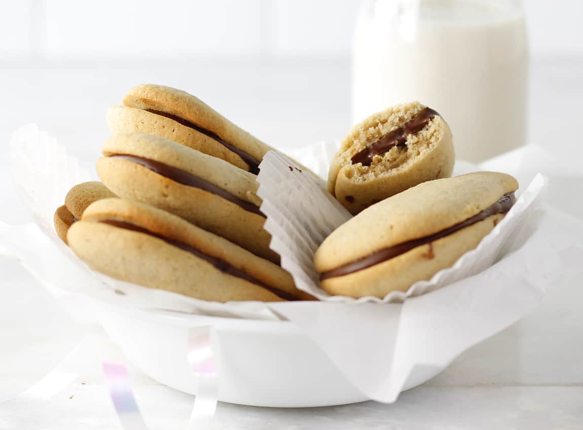 Milano Sandwich Cookies