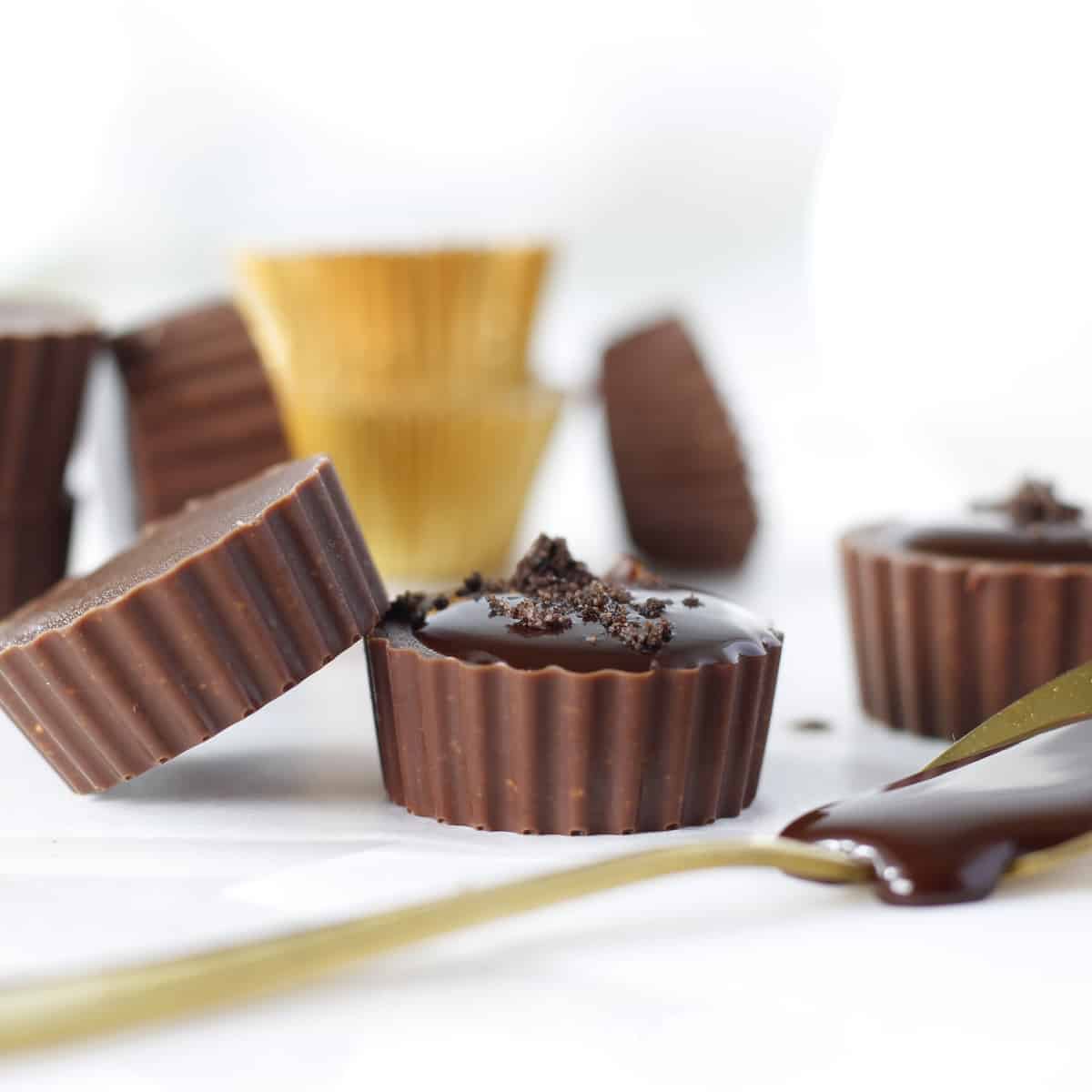 chocolate fudge cups