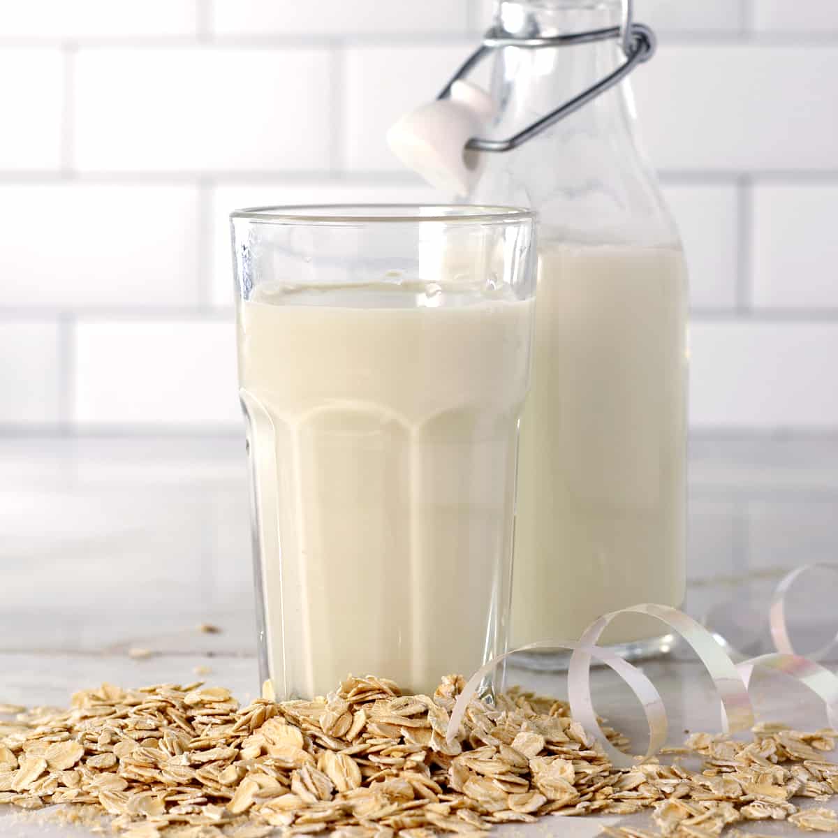 How to Make Oat Milk (Not Slimy!) - Detoxinista Recipes