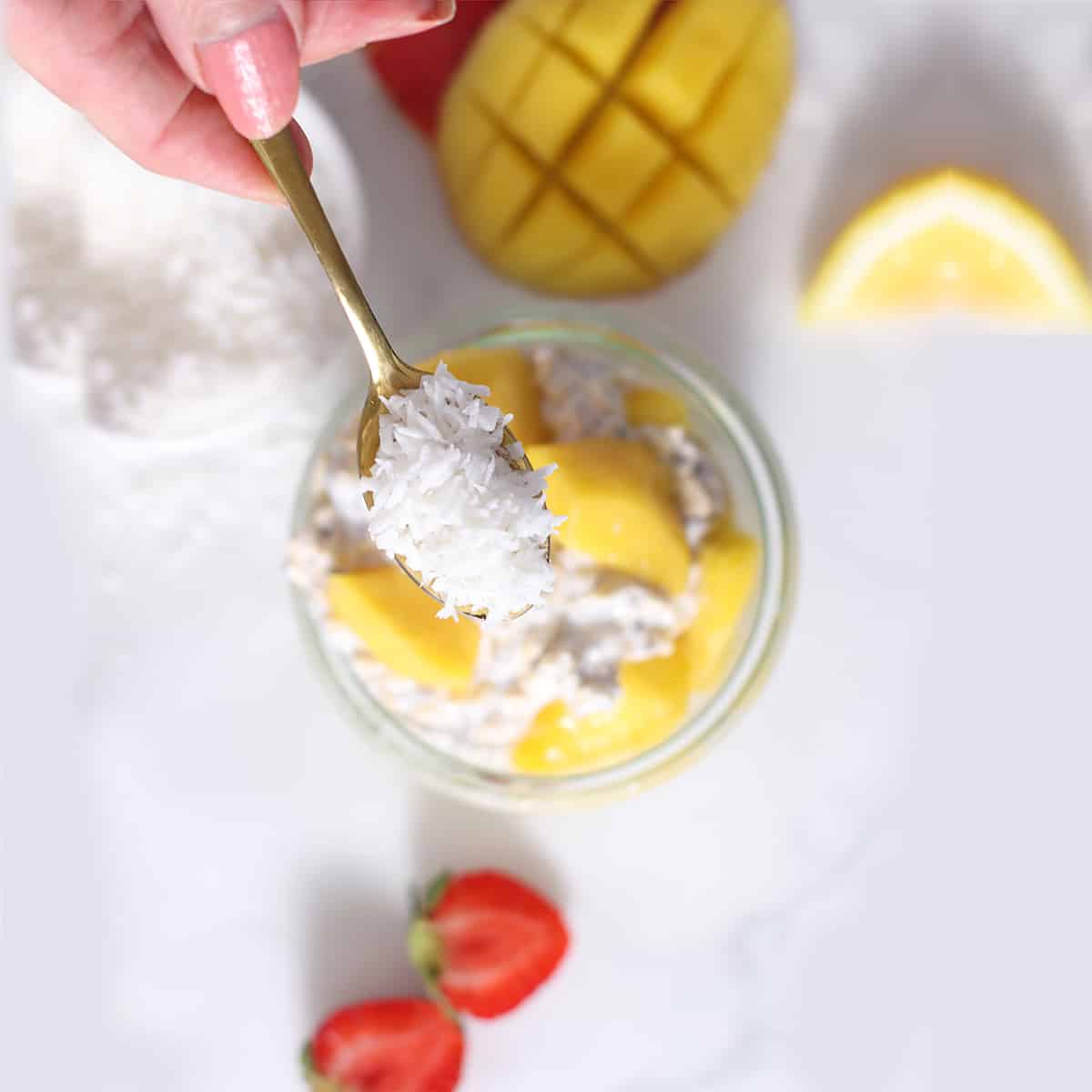 overnight oats with mangos