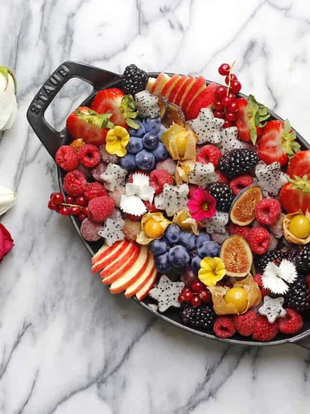 How to Make a Fruit Platter for A Party