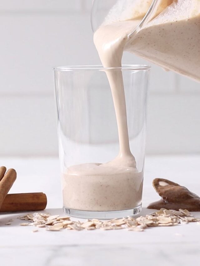 Peanut Butter Oatmeal Smoothie (no sugar)