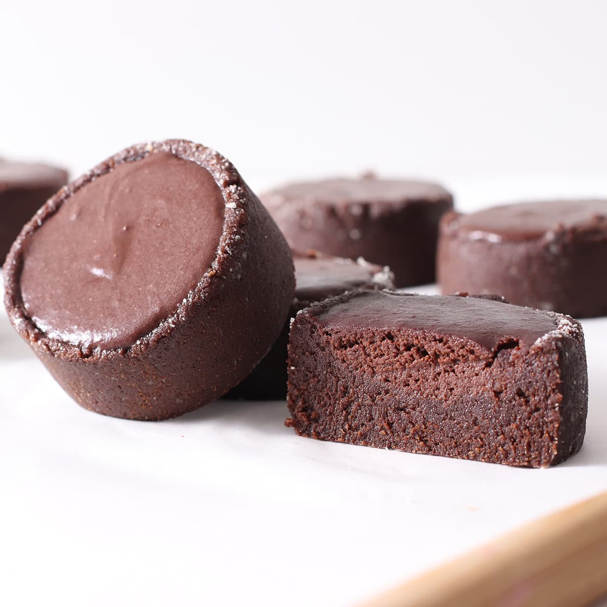 no bake chocolate bites sliced.