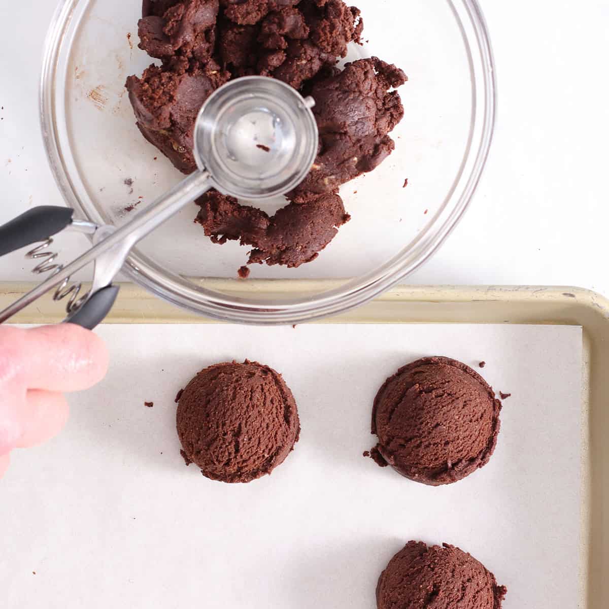 peanut butter buckeye cookies scooped.