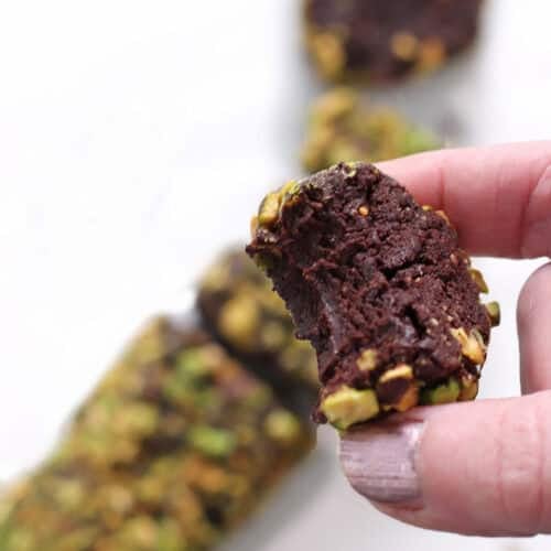 pistachio brownies, no bake.